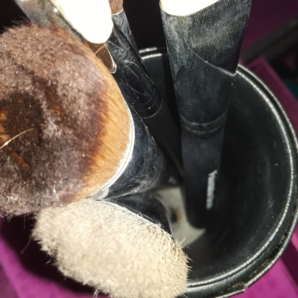 Younique makeup brush set
